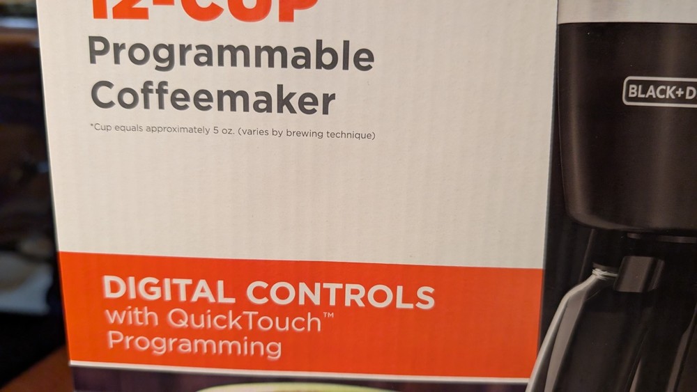 Black + Decker model CM1160B 12-Cup Programmable CoffeeMaker NIB