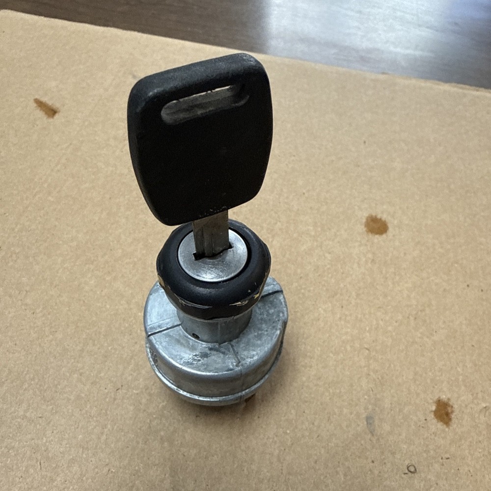 Pollas ignition Switch Key With Key Off A Peterbilt 2015