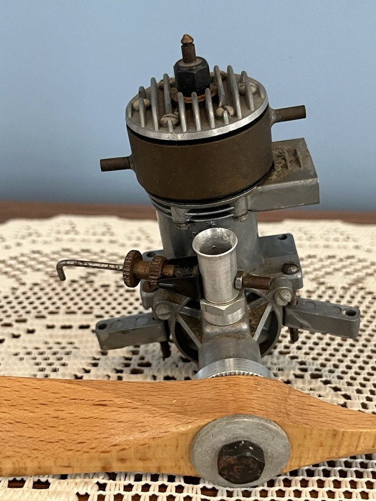 FORESTER 35 - 2 STROKE GLOW MODEL AIRPLANE ENGINE