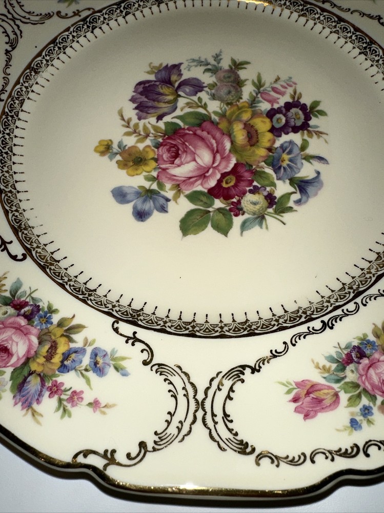 Queen's Bouquet Continental Ivory Large Plate 10.5