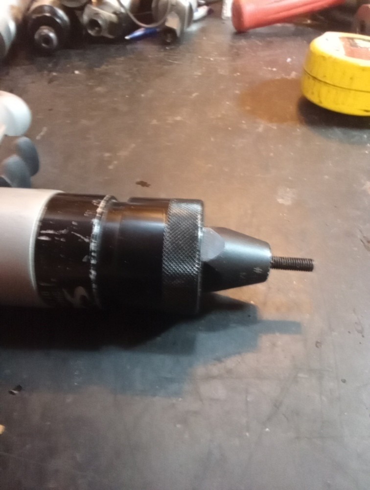 Sherex Rivnutter Gun. B11820