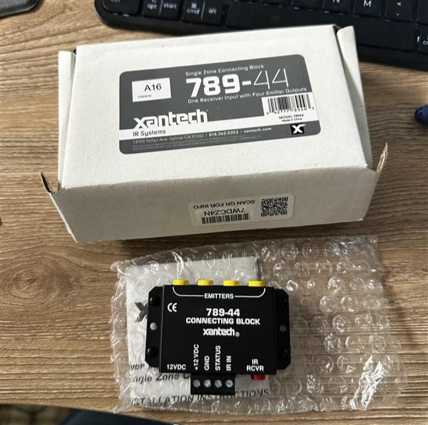 Xantech 789-44 Connecting Block