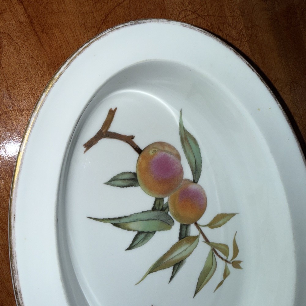 Royal Worcester Evesham 11 1/2" Oval Baker England