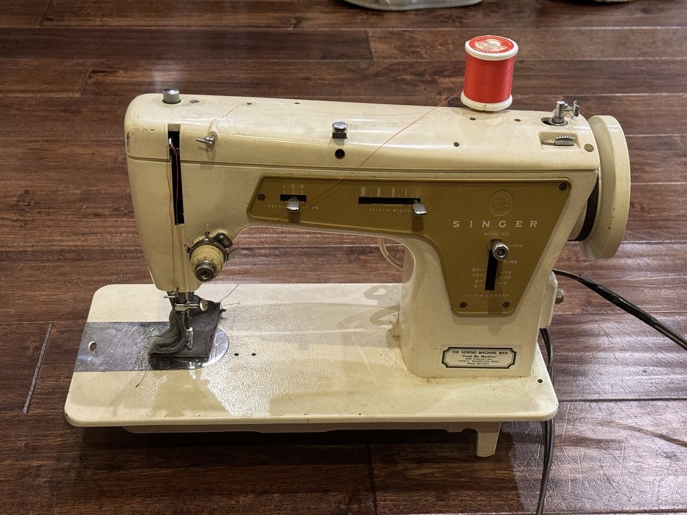 Vintage Singer Sewing Machine Model 237 BZB Zigzag Stitch