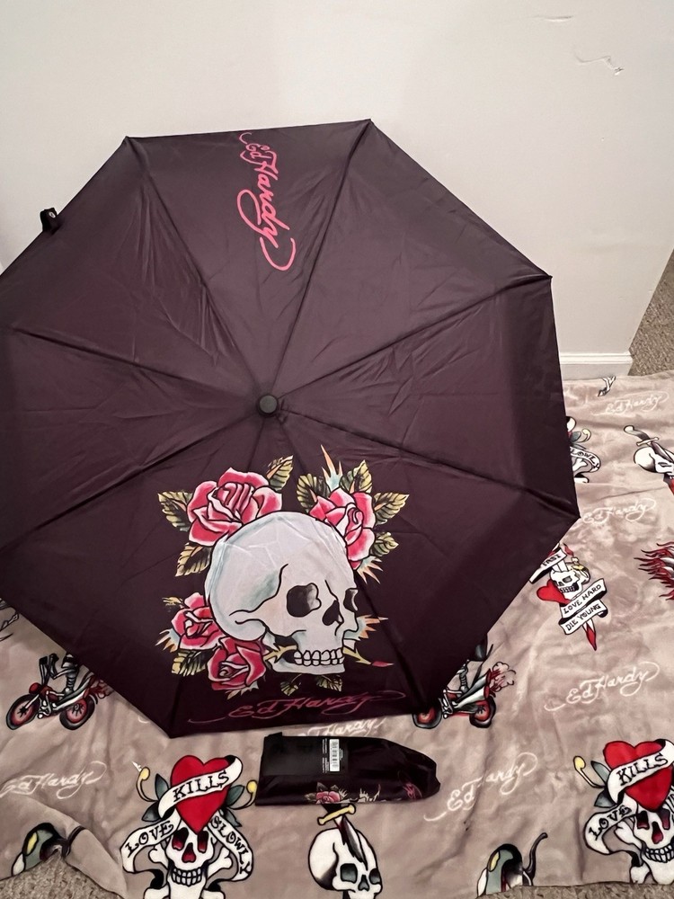 Ed Hardy Umbrella Skull Roses Auto Open & Auto Close NWT