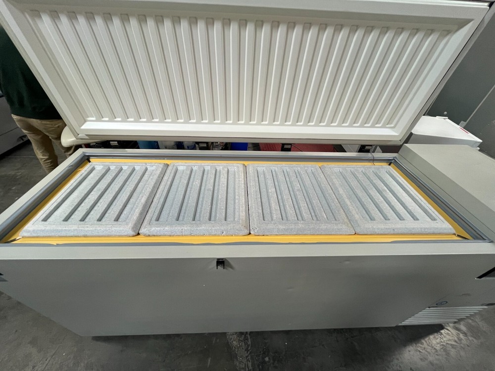 Sanyo -86C Chest Freezer MDF-792C