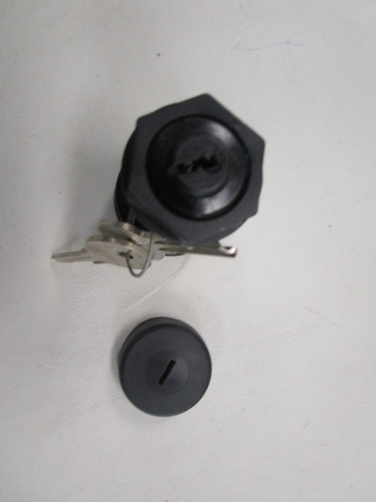 ON / OFF IGNITION SWITCH W/ KEYS BLACK MARINE BOAT