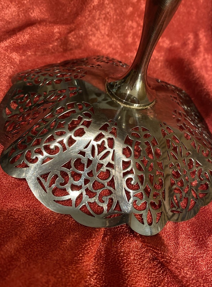 VINTAGE INTERNATIONAL SILVER CO. SILVERPLATED COMPOTE