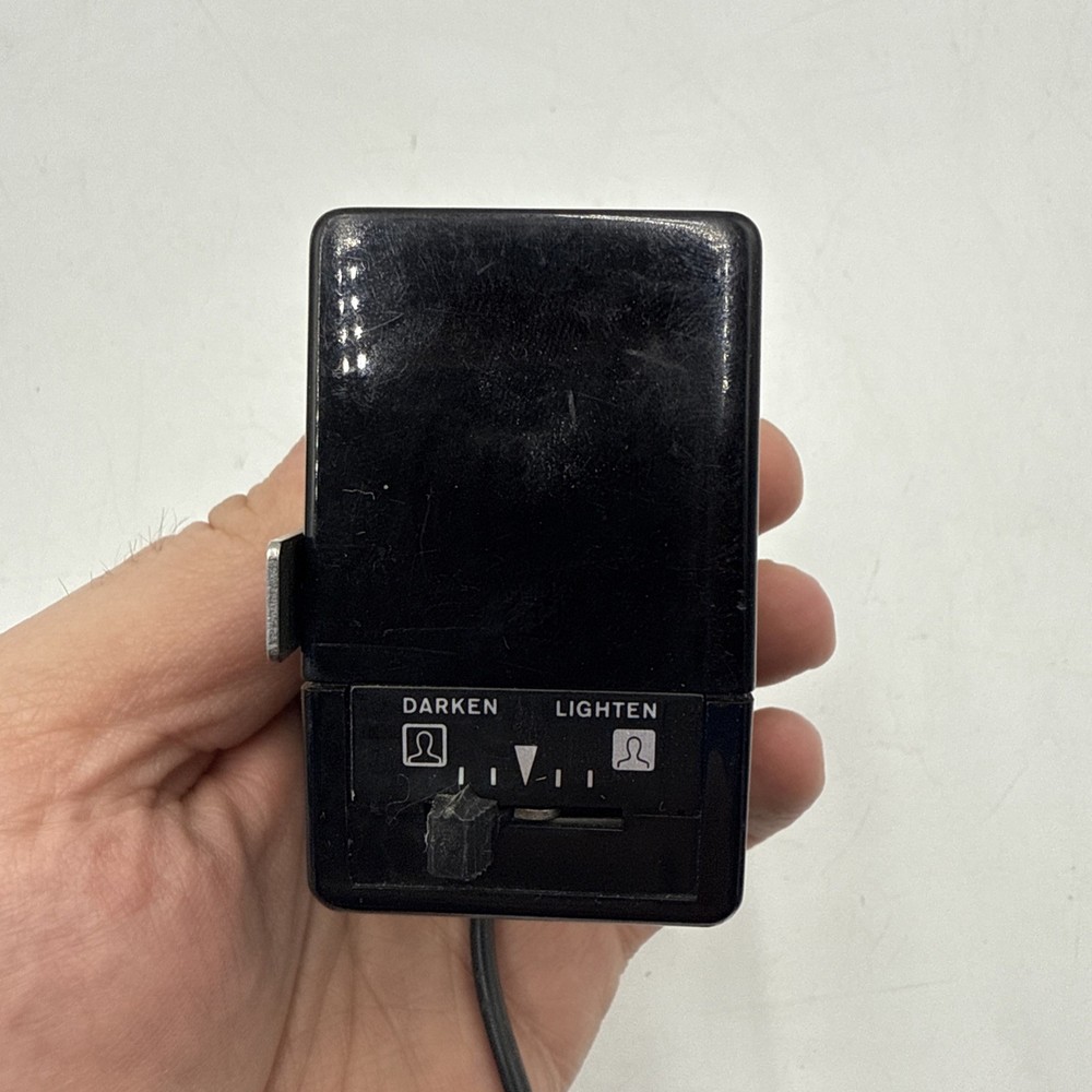VINTAGE POLAROID FOCUSED FLASH MODEL #490