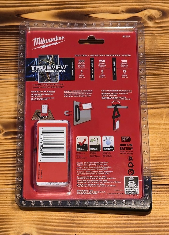 Milwaukee 2013R Rechargeable Low-Profile Magnetic Task Light
