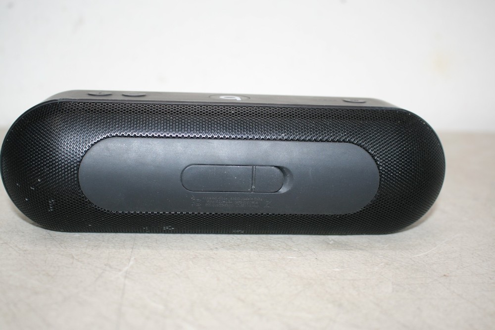 Beats Pill+ Bluetooth Speaker Black A1680 TESTED