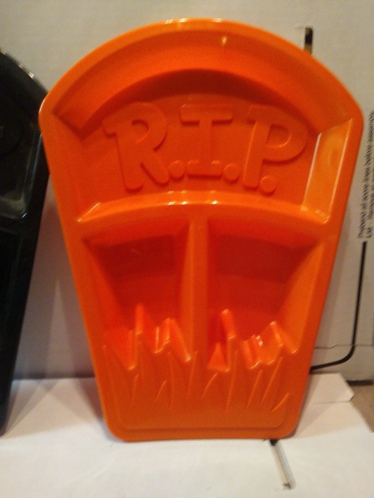Gravestone Party Tray Set- Halloween