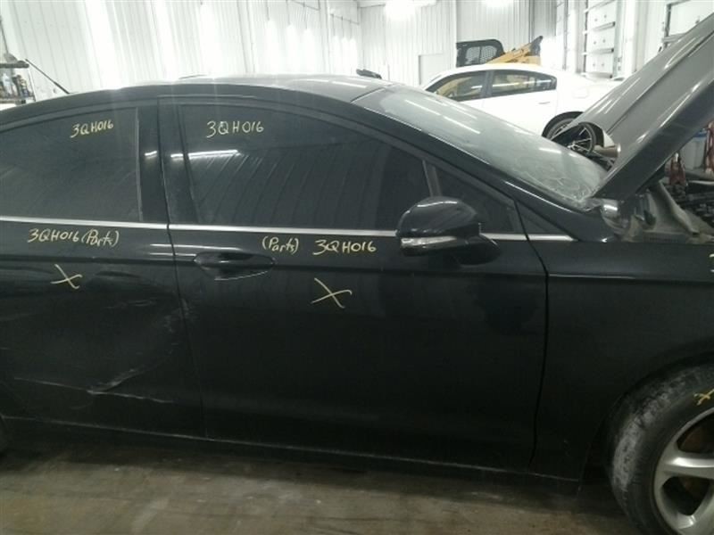 FUSION 2014 High Mounted Stop Light 104687123