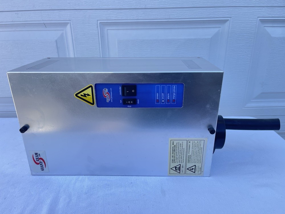 GiantSteam Humidifier Model REST-132