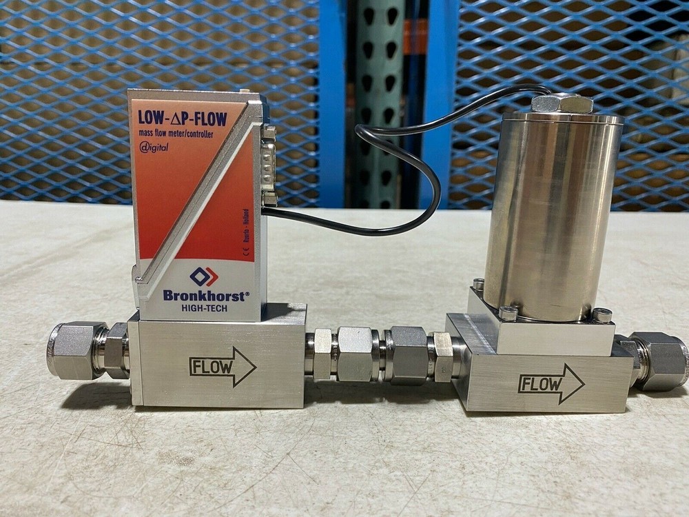 BRONKHORST Digital Mass Flow Meter/Controller & Bellows Valve SET 2000 In/h AiR