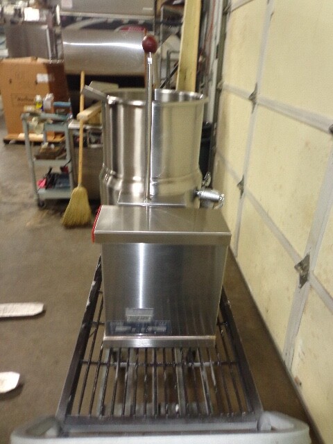 Market Forge EC-6 Electric Tilting Kettle