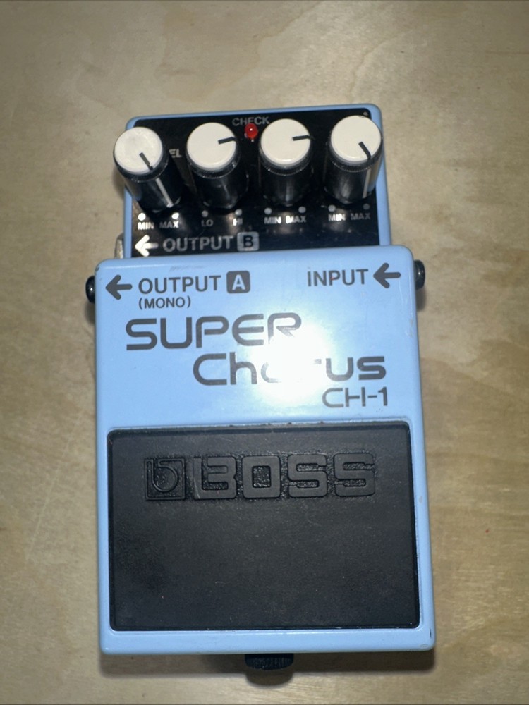 Boss Roland CH-1 Super Chorus Guitar Effect Pedal