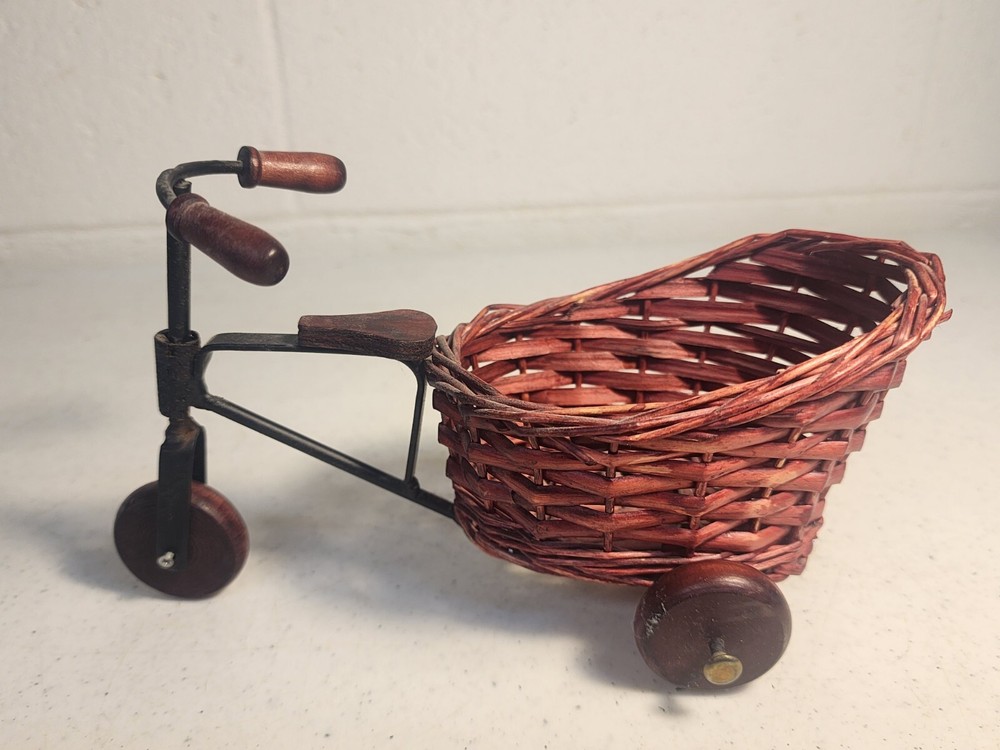 Bicycle Basket Decoration