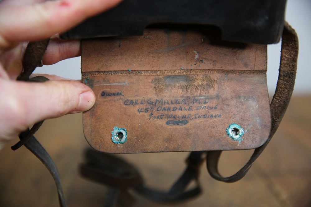 Antique Vintage Leather Camera Case Shoulder Strap brass button snaps