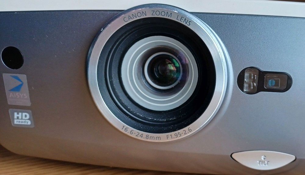 Canon SX80 Mark II LCD Projector – Powers On & Projects – Limited Testing