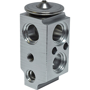 Expansion Valve  UAC  EX9777C
