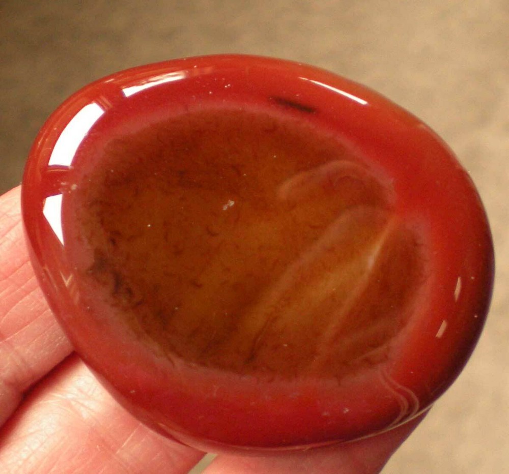 Carnelian Agate Palmstone sc707t