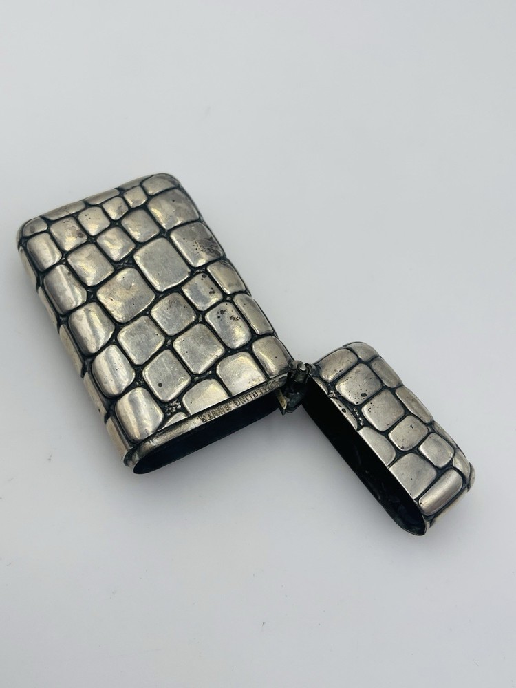 Antique Sterling Silver Cobbled Brick Pattern Vesta Match Safe