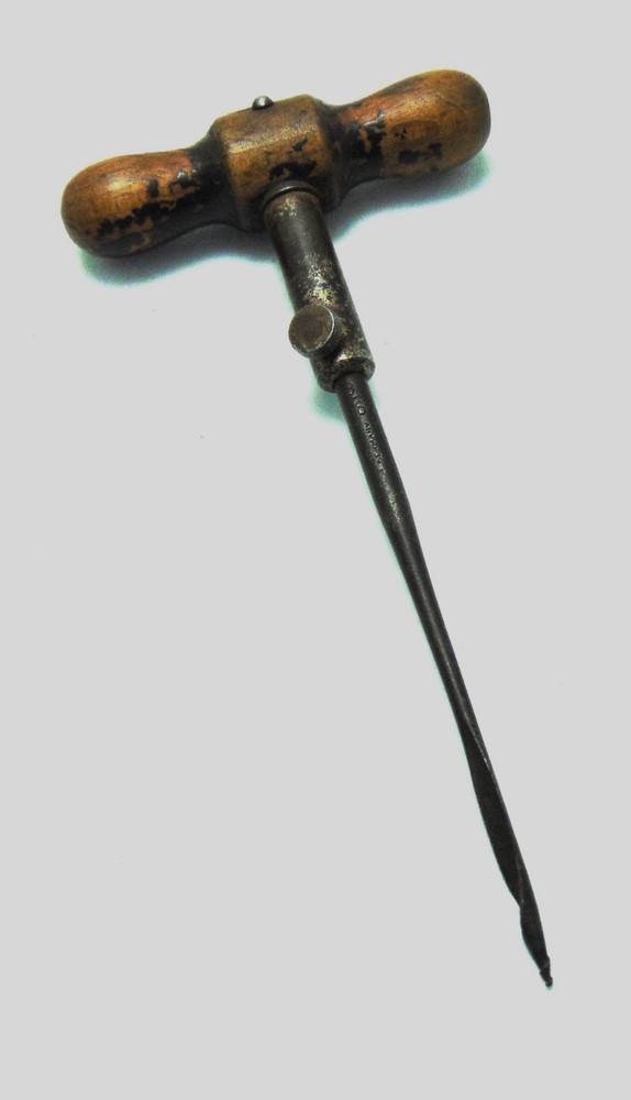 ANTIQUE  GERMAN  RATCHETING  GIMLET  INTERCHANGEABLE  POINTS