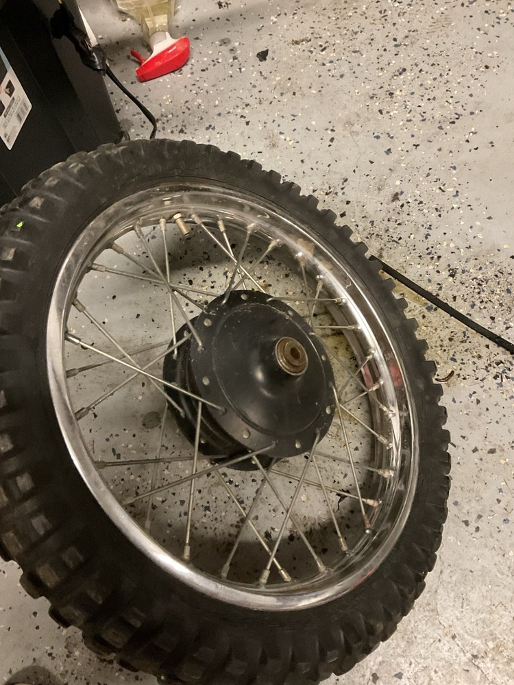 Suzuki ds80 Ds80 Front Wheel Rim 2000