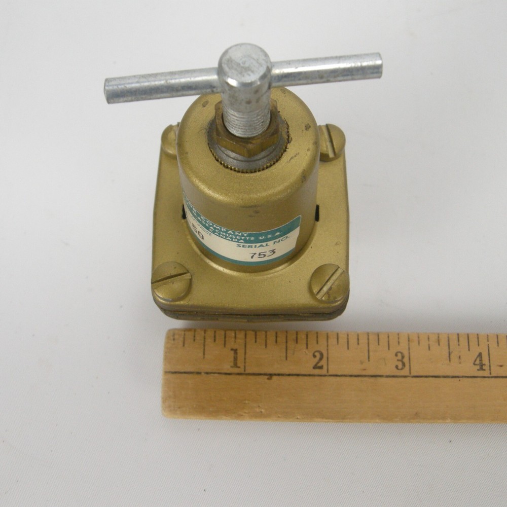 Watts Small 3-50 lbs Reduced Pressure Regulator 3/8" 26A