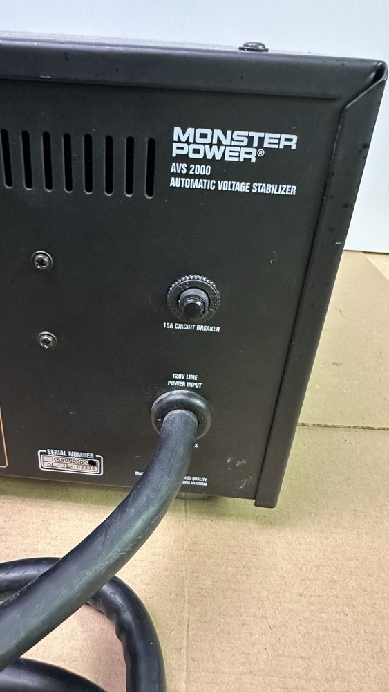 Monster Power AVS2000 Auto Voltage Stabilizer - Working with issue AS IS READ