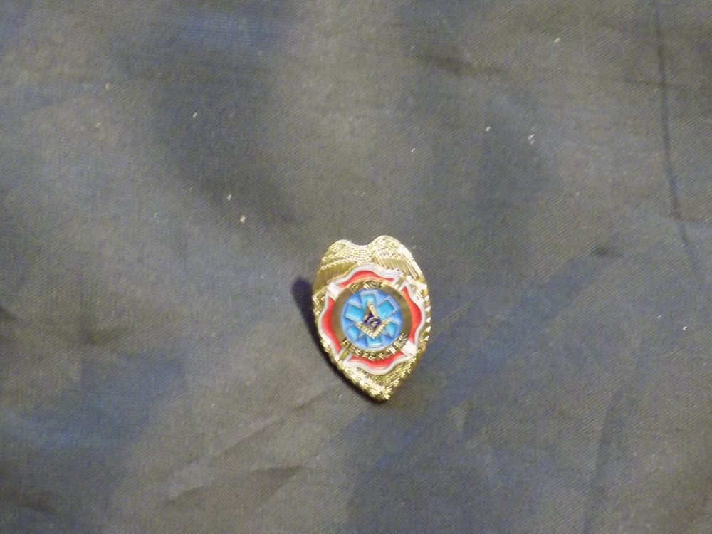 Masonic First Responders Shield Logo Vector Square Compass Lapel Tac Pin NEW!