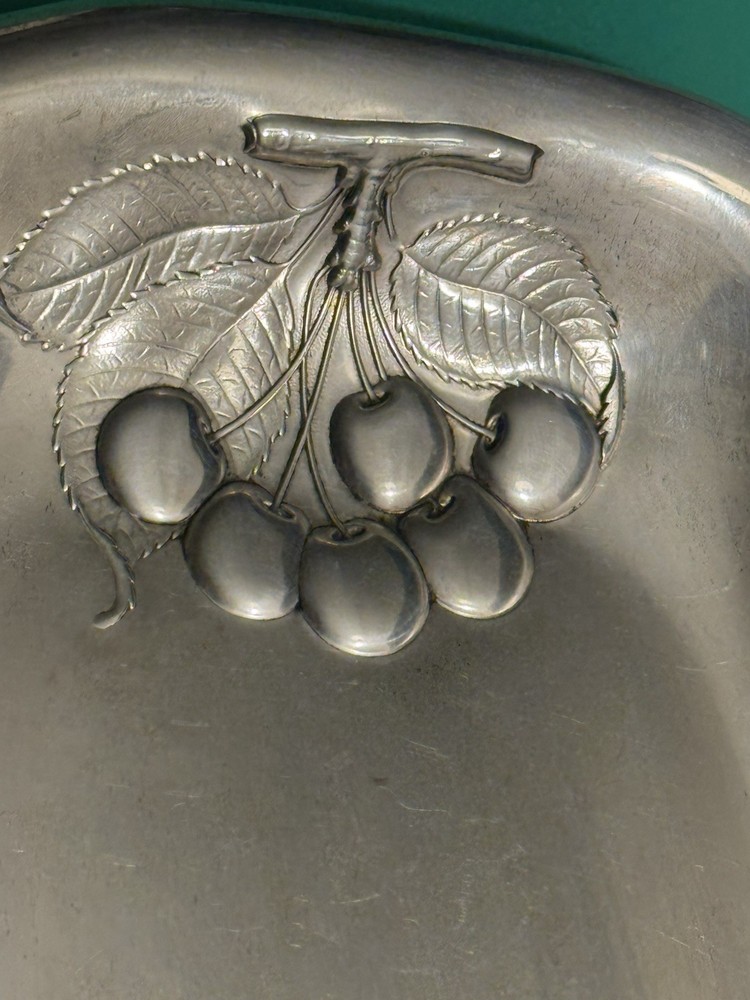 Wallace Sterling Silver Cherry Tray 413gr