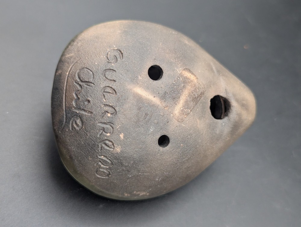 GUERRERO CHILE ART POTTERY FACE FLUTE/WHISTLE