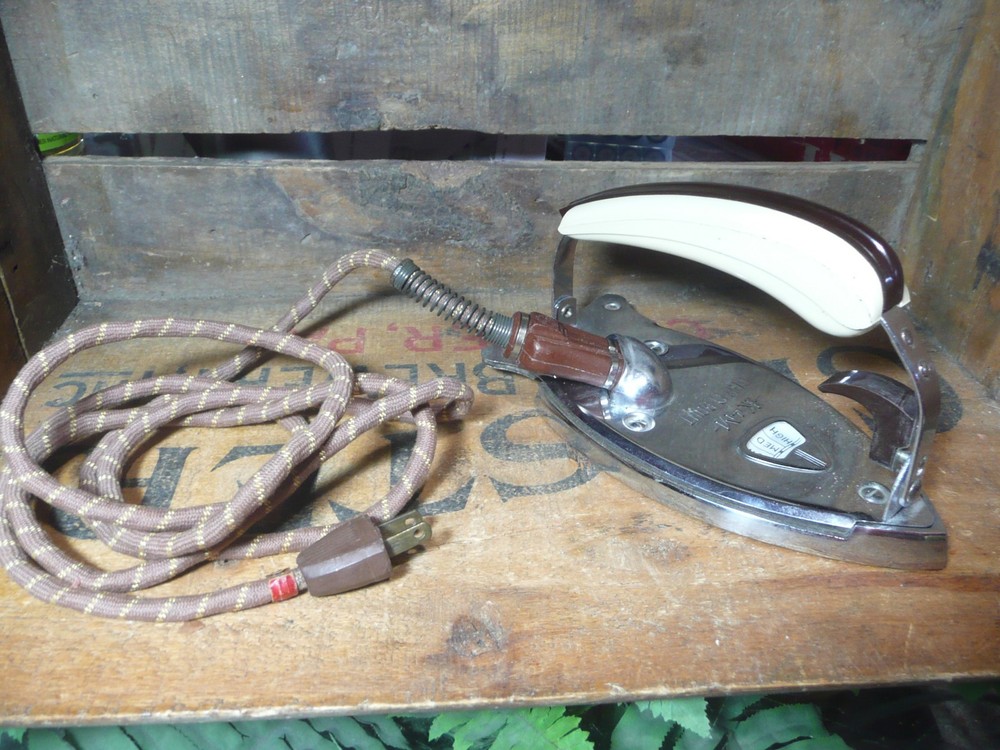 Knapp-Monarch 403-R Electric Iron