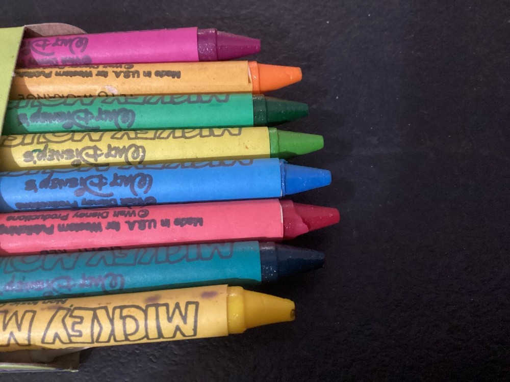 Disney Pack of Mickey Mouse Crayons