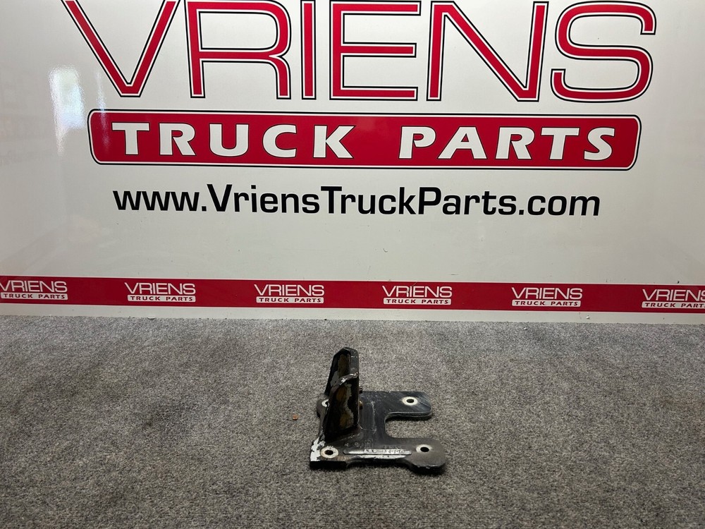 KENWORTH A85-1235R SUPPORT-ENGINE REAR RH