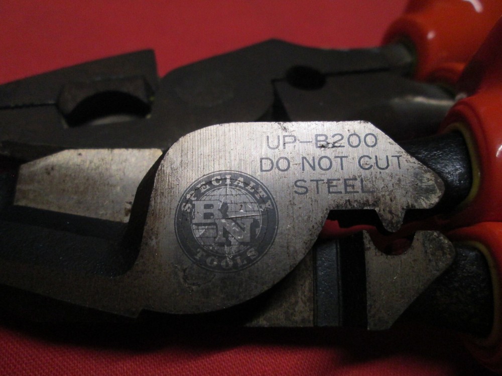 1000 VOLT HIGH VOLTAGE PLIER SET, SPECIALTY TOOLS, KLIENS, SIDE CUTS, STRIPPERS