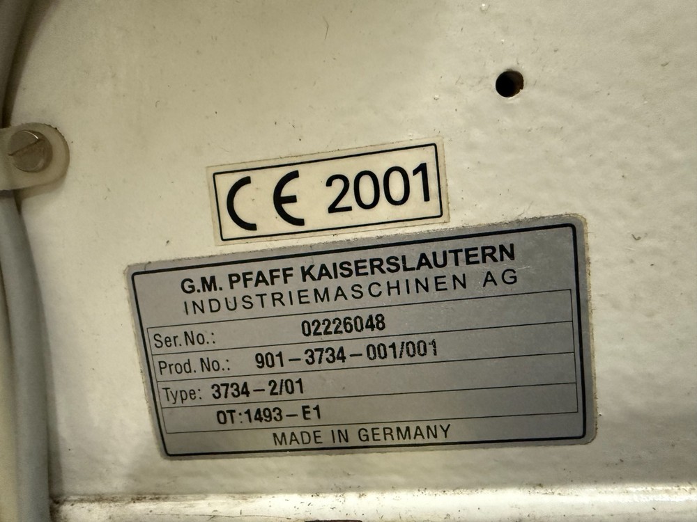 PFAFF 3734 - POST BED - SINGLE NEEDLE - ROLLER FEED - LOCKSTITCH