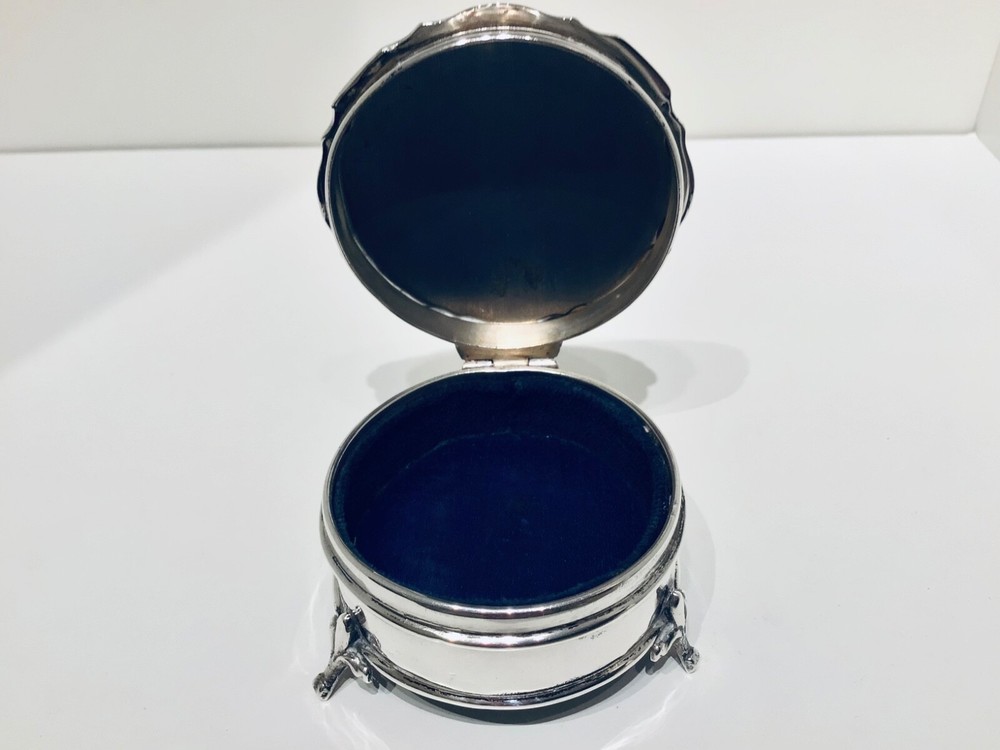 Nice Solid Sterling Silver Footed Jewellery Trinket Box 1922