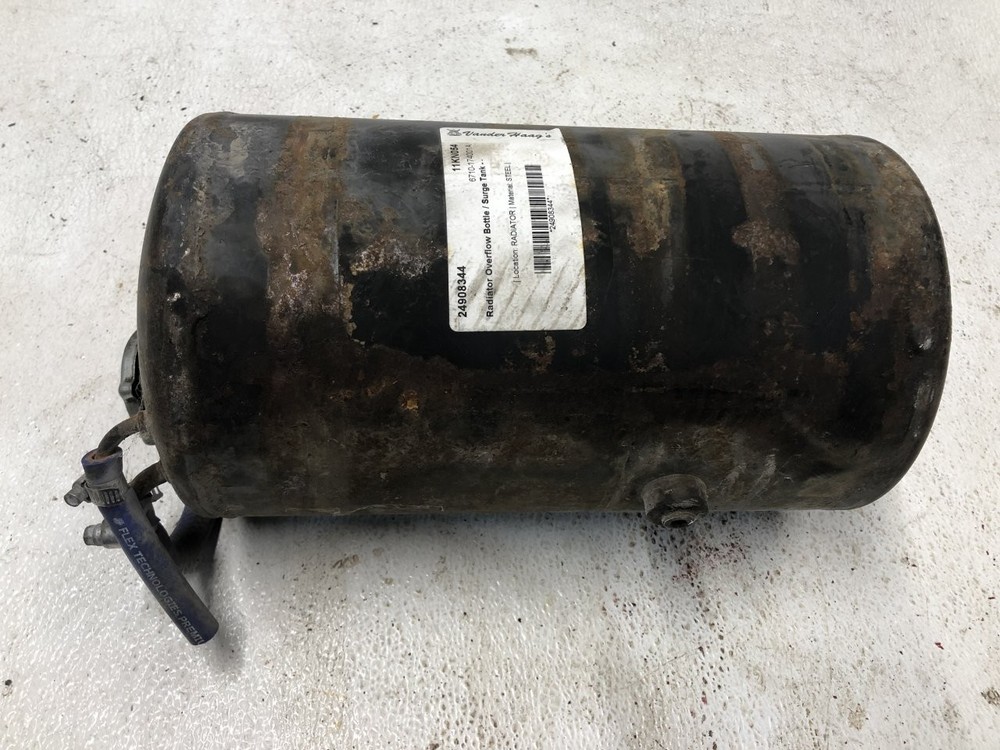 Kenworth T800 Radiator Overflow Bottle - Used