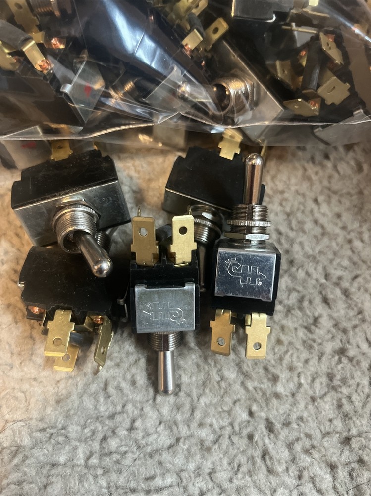 CH Toggle Switch
