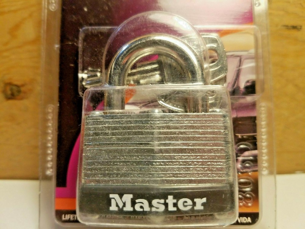 New Master Lock Padlock Laminated Steel w/ Keys