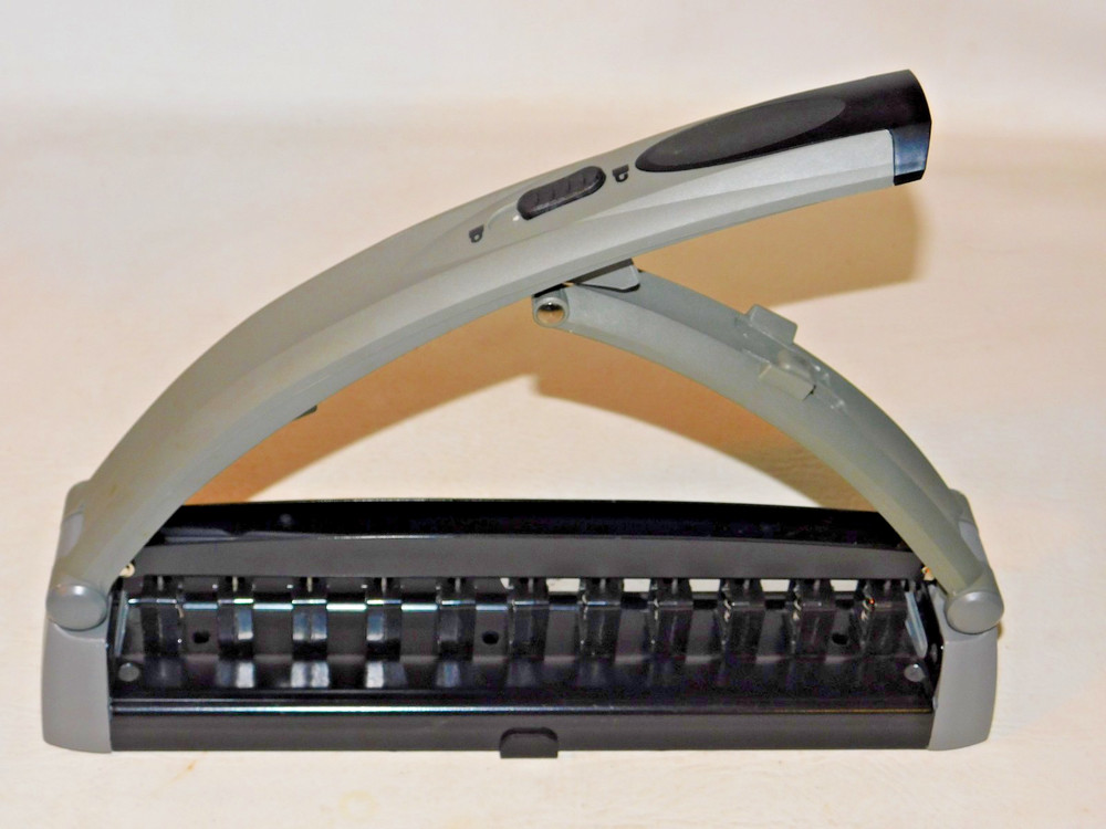Staples ARC 11-Hole Desktop Paper Punch for DiscBound Notebook System, Used