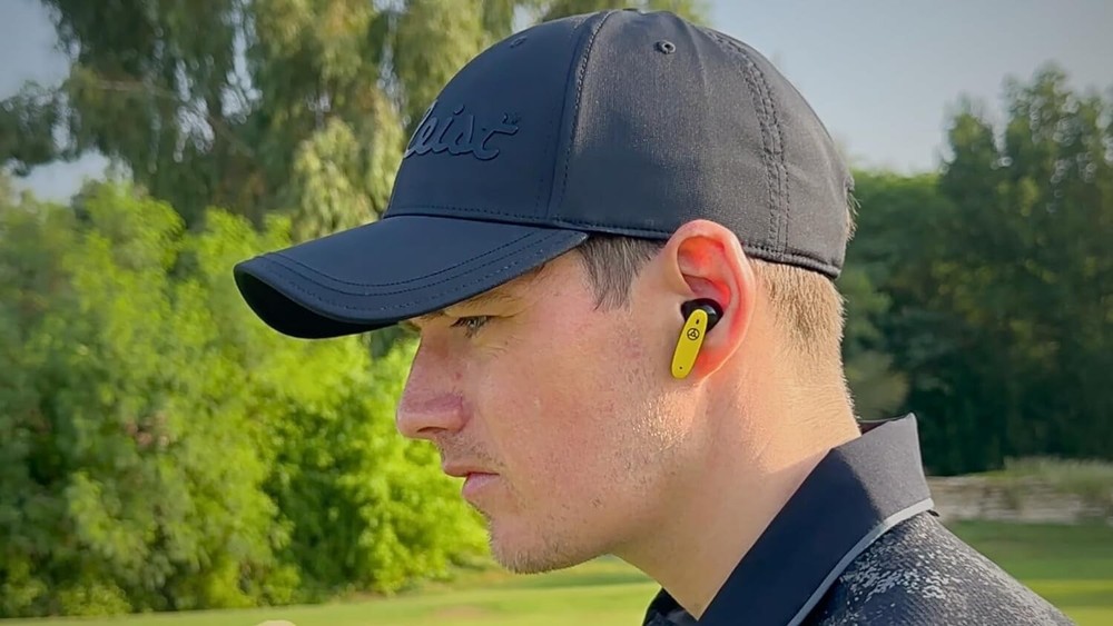 TecTecTec TEAM8 E - Golf GPS Earbuds - Distance to Front/Middle/Back - Yellow