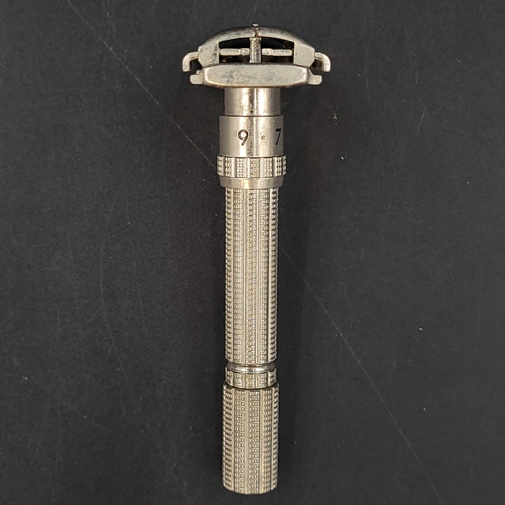 1962 Gillette Slim Adjustable 1-9 DE TTO Razor Date Code H1