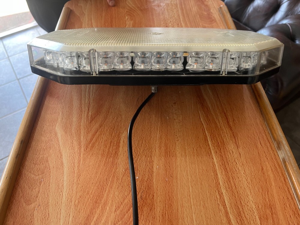ELECTRAQUIP LED BOLT ON LIGHTBAR BEACON