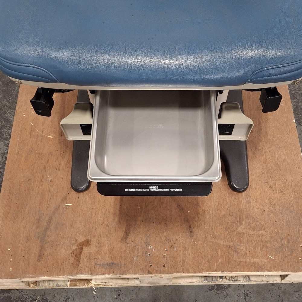 Midmark 75L Exam Chair