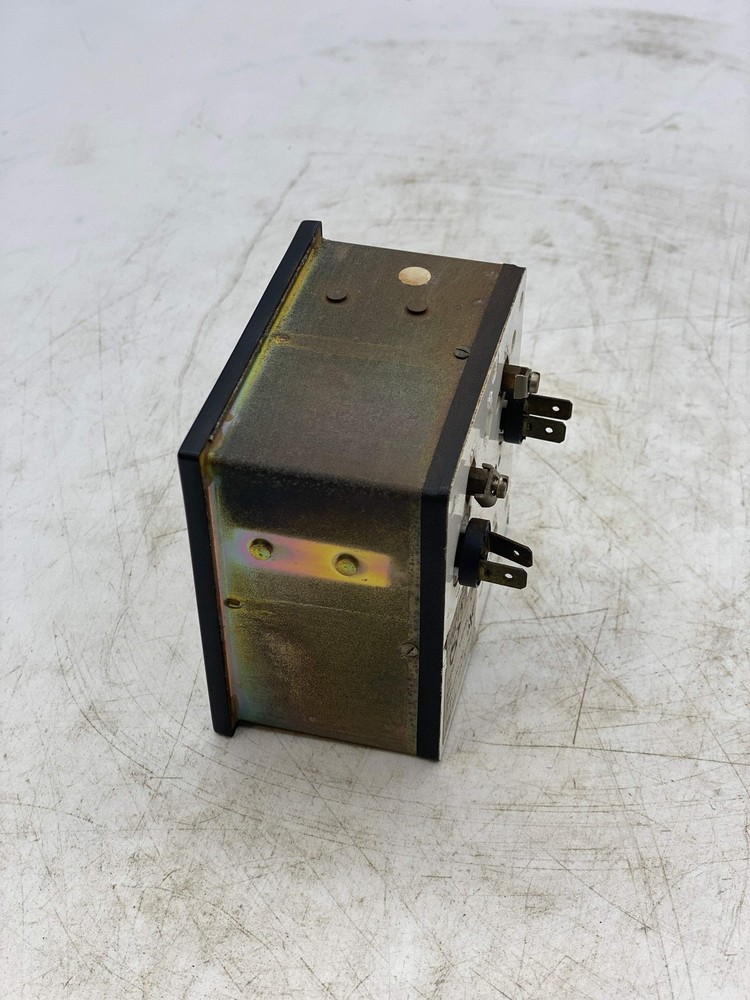 MAK LSP96 0-10 Bar Panel Meter (Used)