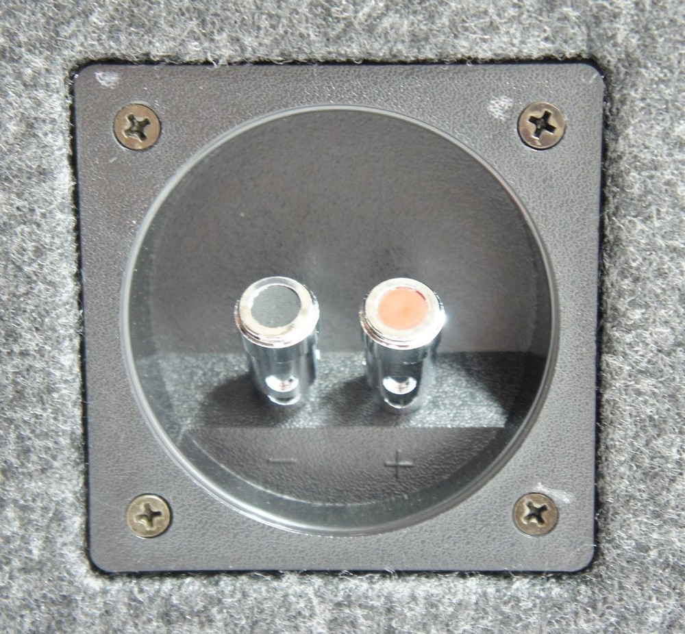 HA-E112 Single 12 Empty Vented Port Sub Box Unloaded Enclosure New